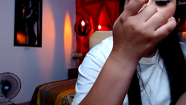 IsabellaaSweet online show from September 2025 06:33:02 PM