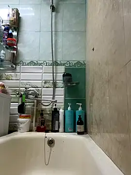 Snapshot of HairyJeffry chatting on November 2025 02:33:01 AM HairyJeffry online show from November 2025 02:33:01 AM