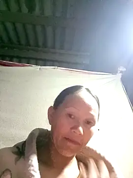 MaiHoa69 online show from October 2025 01:42:02 PM