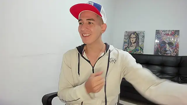 Snapshot of Mike3Xxx chatting on September 2025 11:26:01 PM Mike3Xxx online show from September 2025 11:26:01 PM