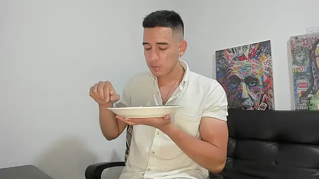 Snapshot of Mike3Xxx chatting on October 2025 01:59:02 AM Mike3Xxx online show from October 2025 01:59:02 AM