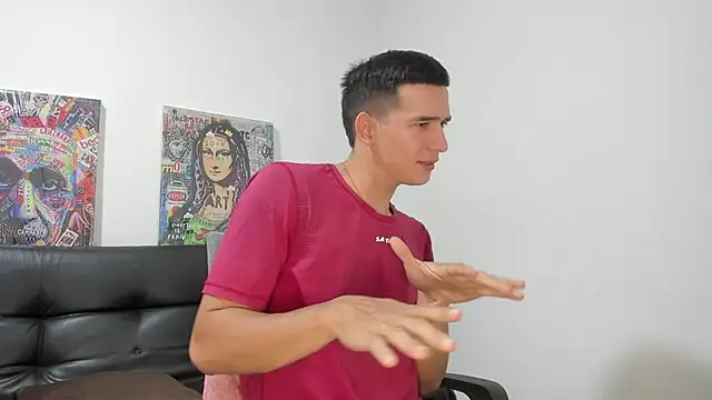 Snapshot of Mike3Xxx chatting on October 2025 12:44:02 AM Mike3Xxx online show from October 2025 12:44:02 AM