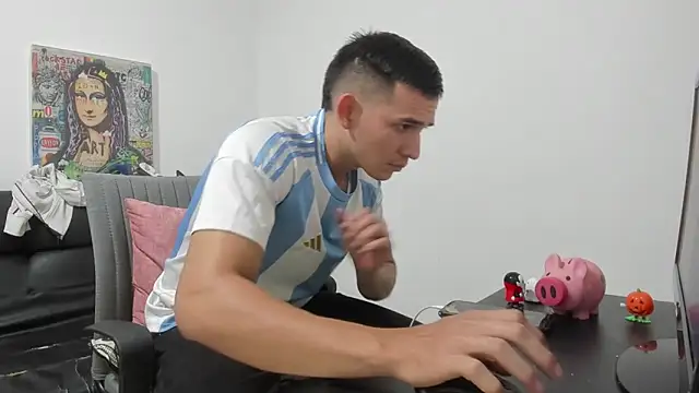 Snapshot of Mike3Xxx chatting on November 2025 03:42:02 AM Mike3Xxx online show from November 2025 03:42:02 AM