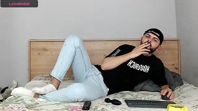 Snapshot of Killian_Vane chatting on October 2025 05:32:01 PM Killian Vane online show from October 2025 05:32:01 PM