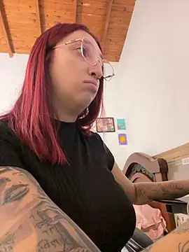 Paulina-Wells online show from November 2025 09:58:01 PM