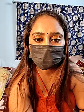 Cute-lusi online show from October 2025 06:20:02 PM