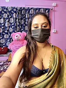 Cute-lusi online show from May 2026 07:19:02 PM