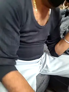 Delhi Couple BlowjobFuck online show from December 2025 01:04:02 PM