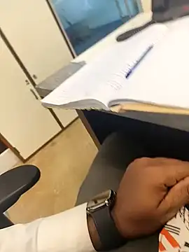 Snapshot of hotboy43339 chatting on October 2025 09:19:02 AM hotboy43339 online show from October 2025 09:19:02 AM