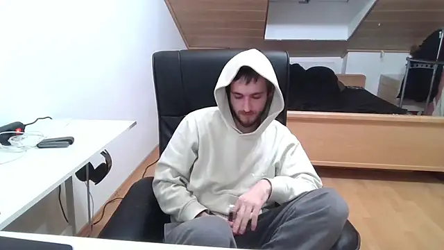 Snapshot of Bez3ybik chatting on November 2025 10:32:02 PM Bez3ybik online show from November 2025 10:32:02 PM