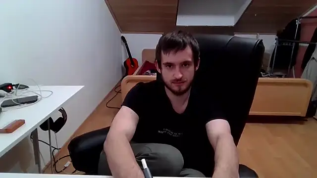 Snapshot of Bez3ybik chatting on November 2025 02:17:02 AM Bez3ybik online show from November 2025 02:17:02 AM