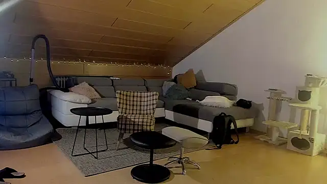 Snapshot of Bez3ybik chatting on November 2025 10:03:02 PM Bez3ybik online show from November 2025 10:03:02 PM