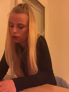 BrumeLove online show from April 2026 07:53:02 PM