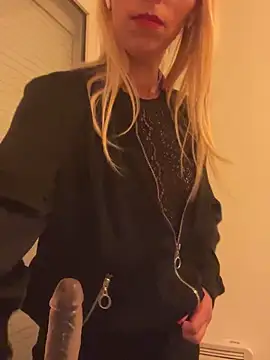 BrumeLove online show from May 2026 08:36:02 PM