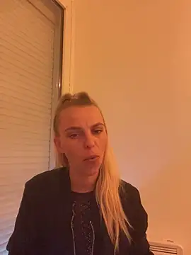 BrumeLove online show from May 2026 07:47:01 AM