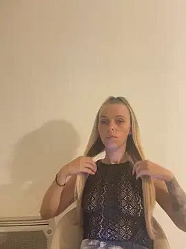 BrumeLove online show from June 2026 09:28:02 PM