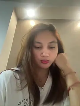 LanySylvia online show from May 2026 06:35:01 PM