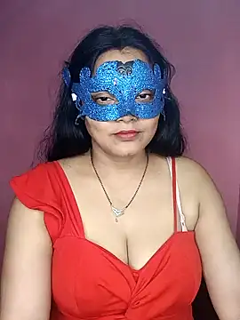 Snapshot of MEERAcle chatting on October 2025 01:12:02 PM MEERAcle online show from October 2025 01:12:02 PM