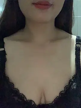 Quynh-Kun online show from September 2025 11:27:01 PM