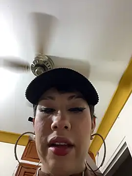 ZahaRose online show from November 2025 04:45:02 AM