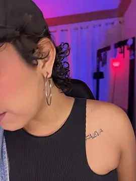 ZahaRose online show from February 2026 05:55:01 AM