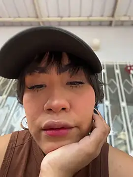 ZahaRose online show from February 2026 10:35:02 PM