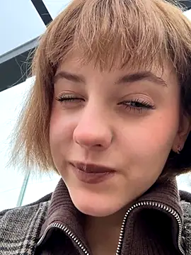 Only April online show from October 2025 09:19:02 AM