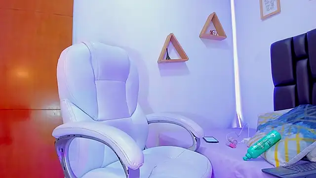 miiarod online show from October 2025 07:05:02 PM