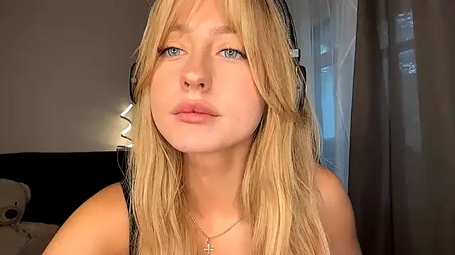 Jetta Corsacami online show from October 2025 11:33:02 AM