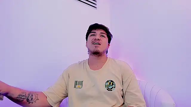 juanmechanic  online show from June 2026 09:31:02 PM