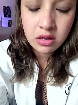 Laureen se online show from June 2026 04:10:02 AM