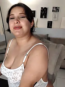 Laureen se online show from June 2026 10:23:01 PM