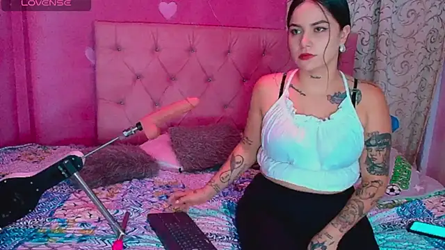 Lali HOtt online show from October 2025 06:40:02 PM