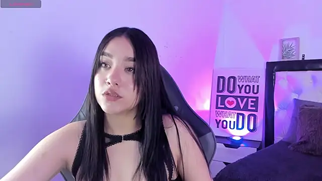 KimGarces online show from September 2025 08:09:02 PM