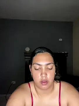 Snapshot of Karolineswettt chatting on September 2025 06:02:01 AM Karolineswettt online show from September 2025 06:02:01 AM