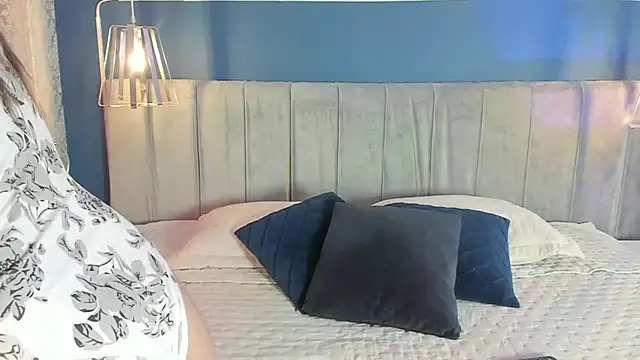 Snapshot of _Maccaa_ chatting on September 2025 11:59:02 AM Maccaa online show from September 2025 11:59:02 AM