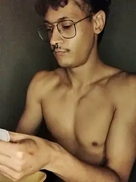 Snapshot of Mago666_ chatting on November 2025 03:59:02 AM Mago666 online show from November 2025 03:59:02 AM