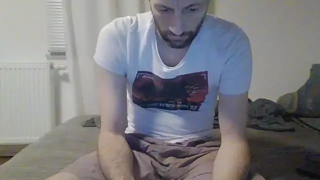 Snapshot of XLBarehengst chatting on February 2026 04:57:02 PM XLBarehengst online show from February 2026 04:57:02 PM