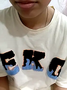 blueeyegirl22 online show from December 2025 11:04:01 AM