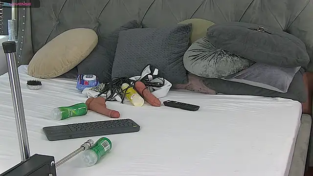 LolaButtie online show from September 2025 12:27:01 PM