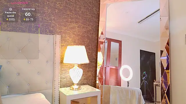 kaylie mitchel online show from February 2026 10:44:01 PM