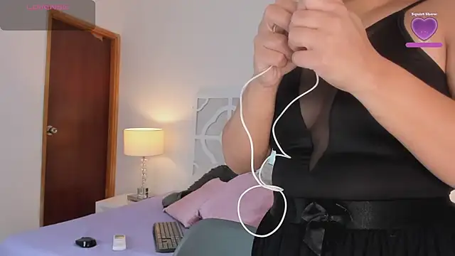 MikaelaStone online show from October 2025 11:41:02 AM