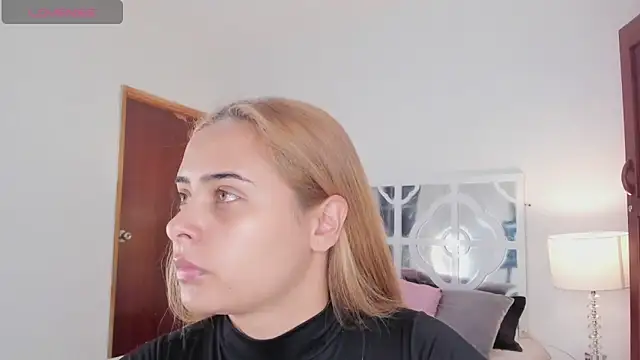 MikaelaStone online show from October 2025 12:05:01 PM