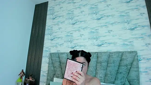 ShanelEvans online show from September 2025 06:55:01 PM