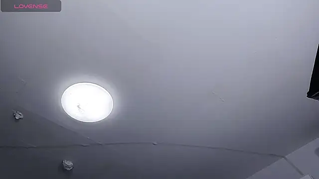 YIWA-2000 online show from October 2025 11:43:01 AM