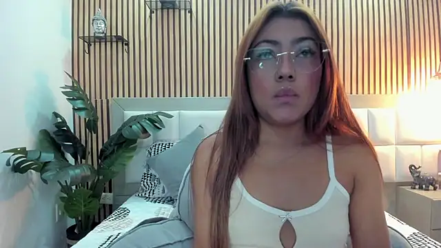 KattyBonnie online show from December 2025 07:33:02 PM