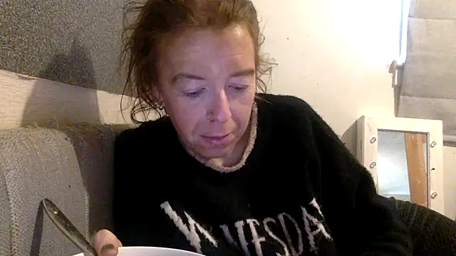 Bellababexox online show from May 2026 04:11:01 PM