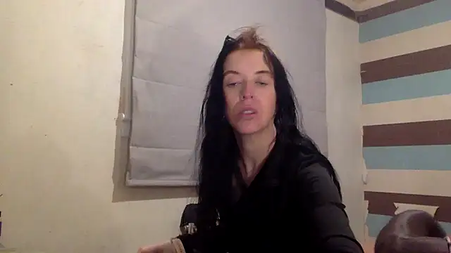 Bellababexox online show from June 2026 12:32:01 AM