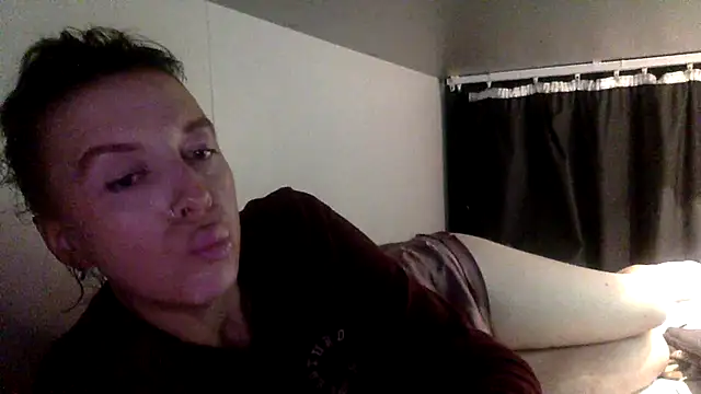 Bellababexox online show from June 2026 11:39:01 PM