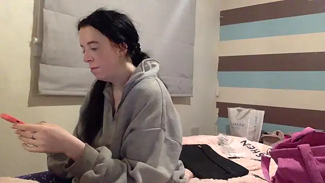 Bellababexox online show from July 2026 11:37:01 PM